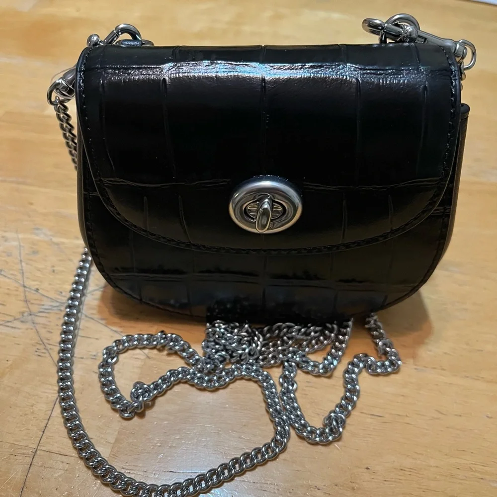 Coach Turnlock card case New with tags - Picture 5 of 9